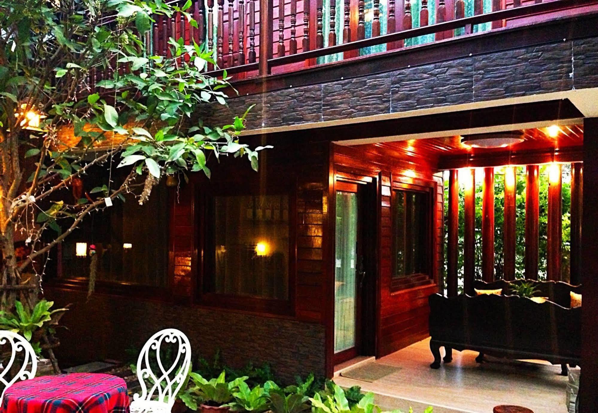 Baifern Homestay Phra Nakhon Si Ayutthaya Exterior photo